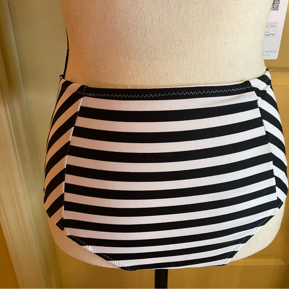 CUPSHE Bathing Suit  - XS -  NWT - Picture 10 of 15